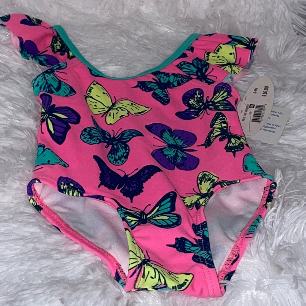 NWT swimsuit size 3-6 month